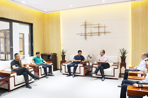 居然之家河北省分公司領(lǐng)導(dǎo)一行蒞臨道爾門(mén)窗科技考察交流，共繪合作新篇章